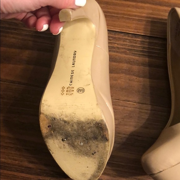 Shoes - Picture 4 of 8